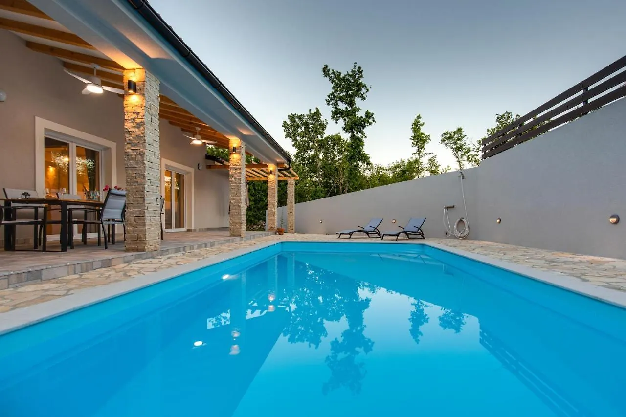 Villa Sandrina Vrh  0*, Vrh (Krk) Croatia