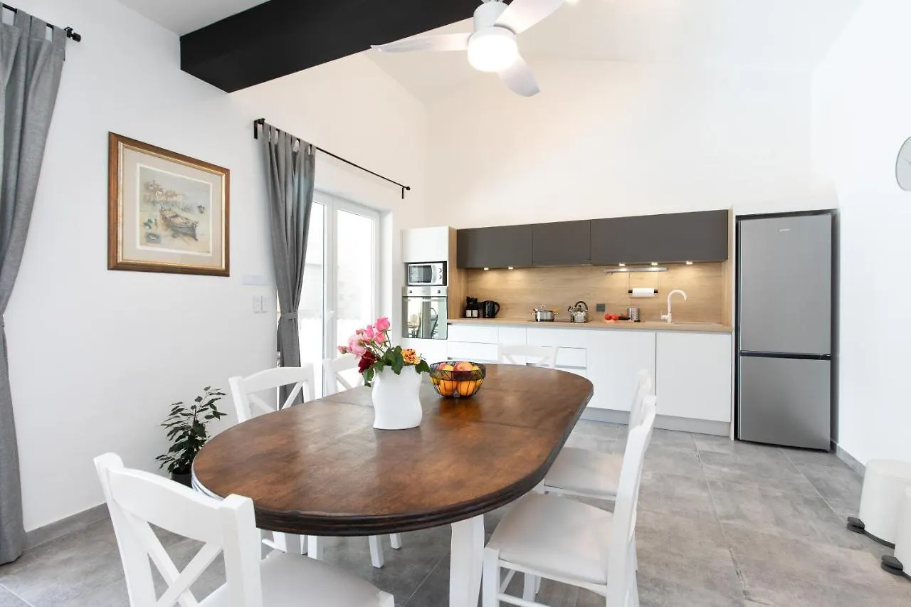 Villa Sandrina Vrh  Croatia
